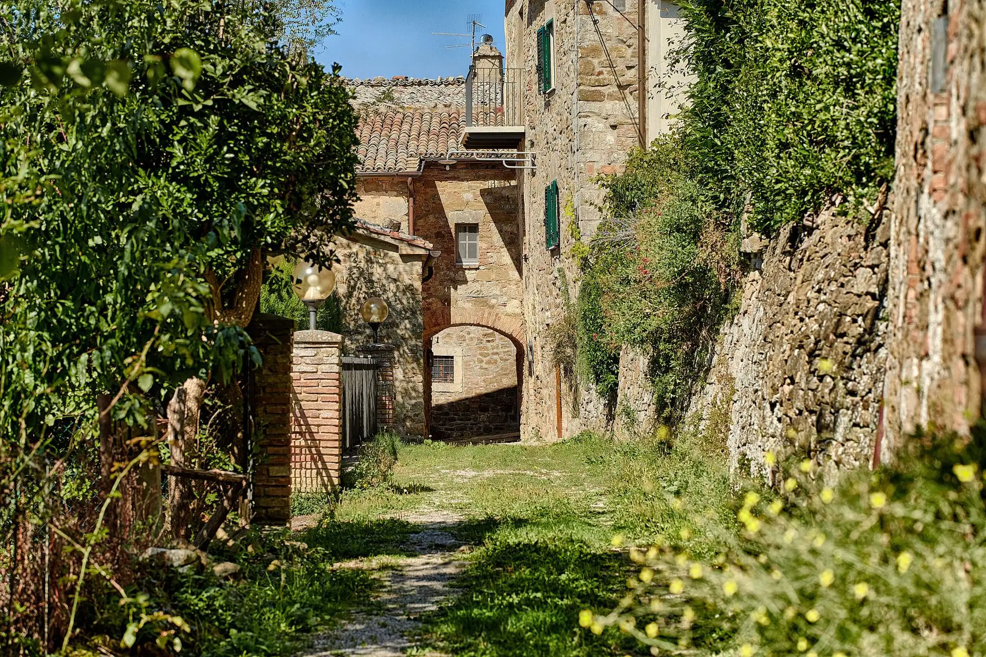 monteverdi tuscany wedding