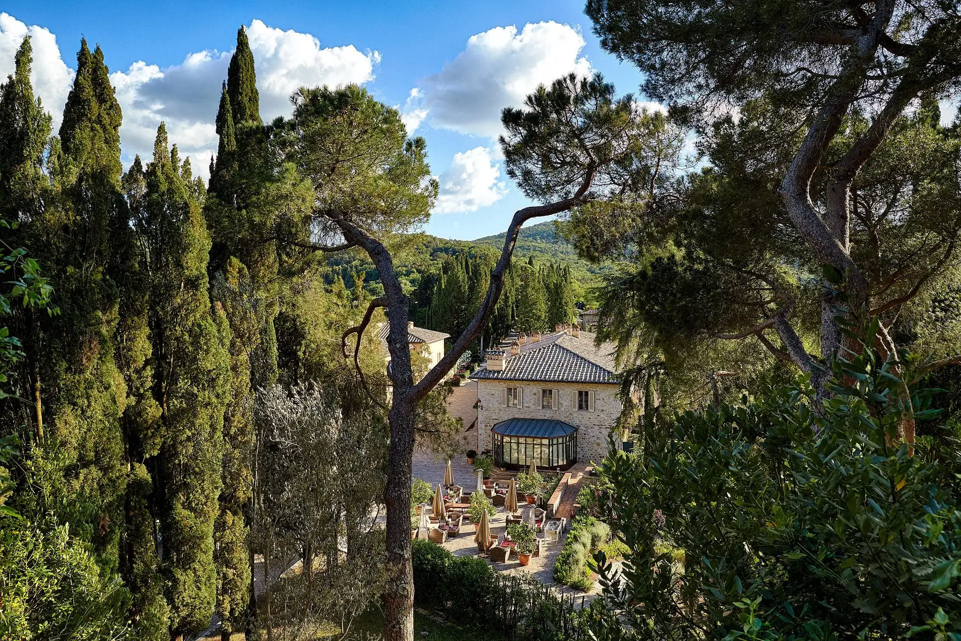 rosewood castiglion del bosco wedding