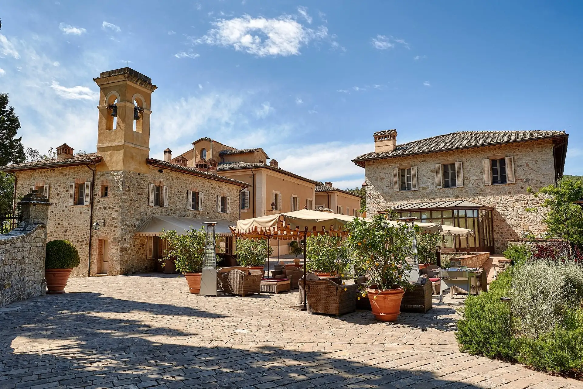 rosewood castiglion del bosco wedding