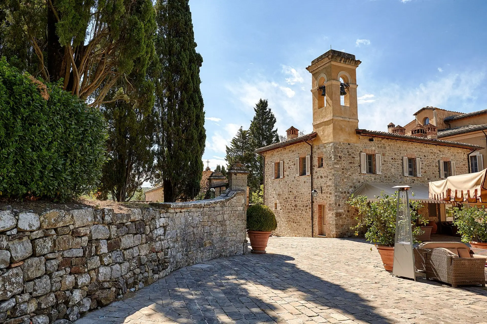rosewood castiglion del bosco wedding