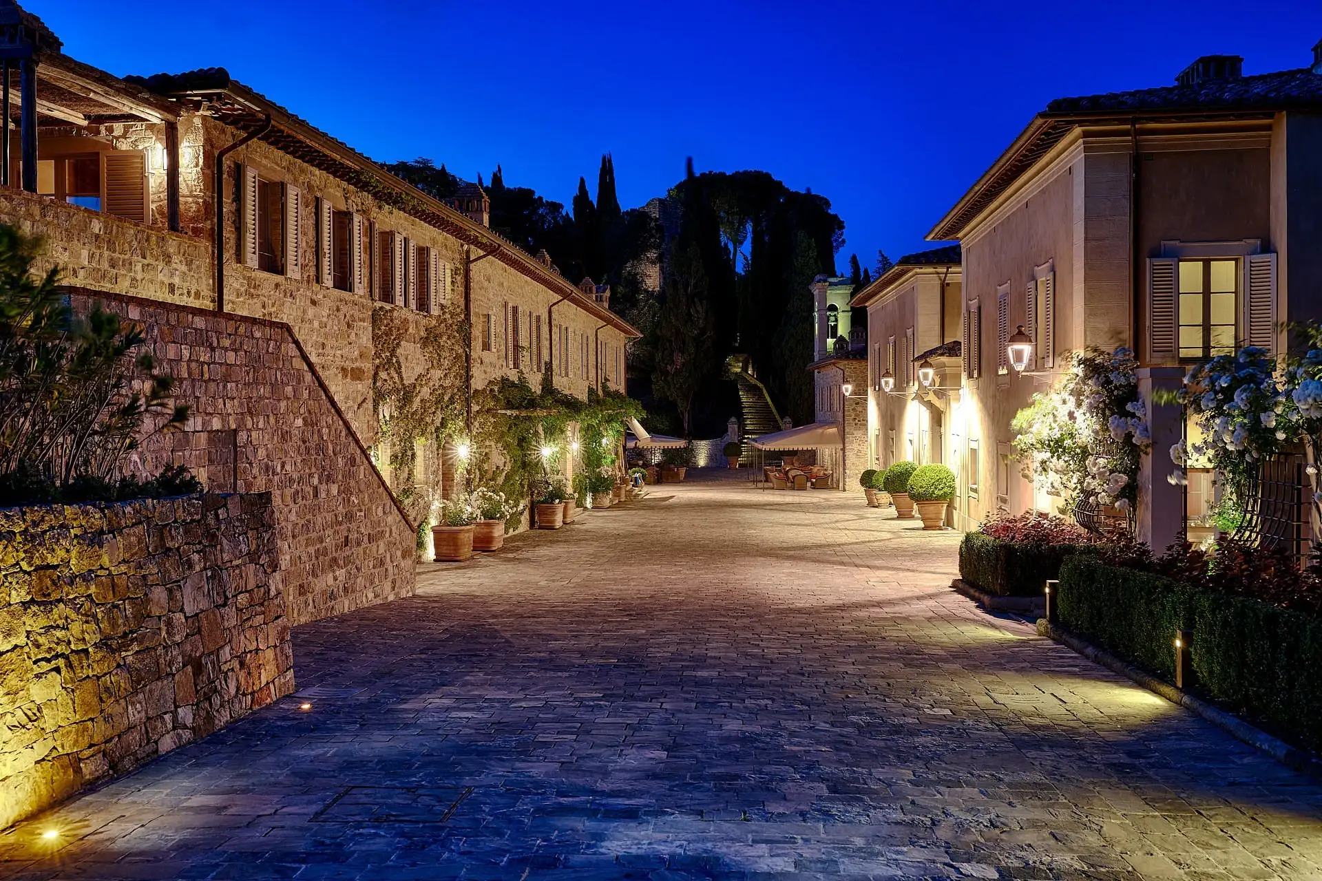 rosewood castiglion del bosco wedding