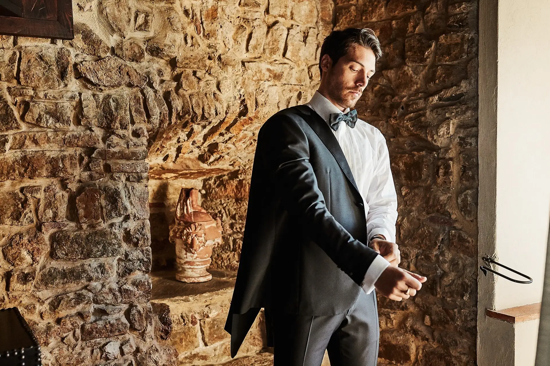 seaside elopement tuscany