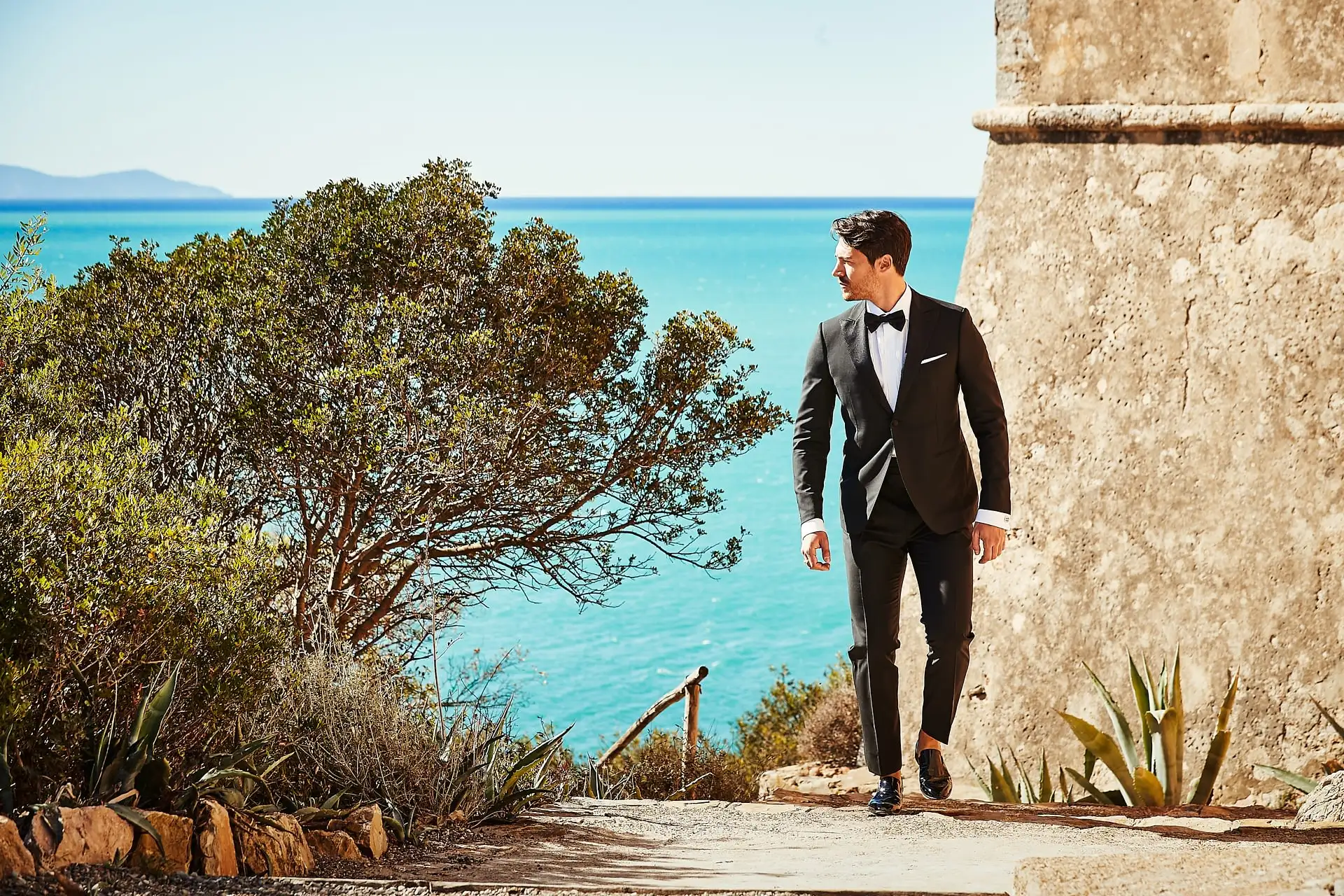 seaside elopement tuscany