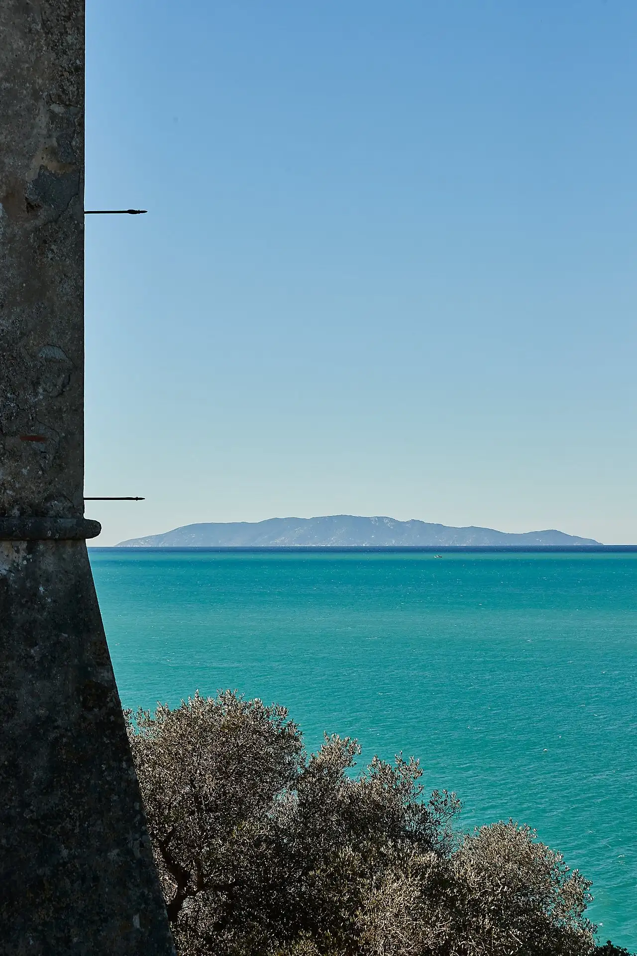 seaside elopement tuscany