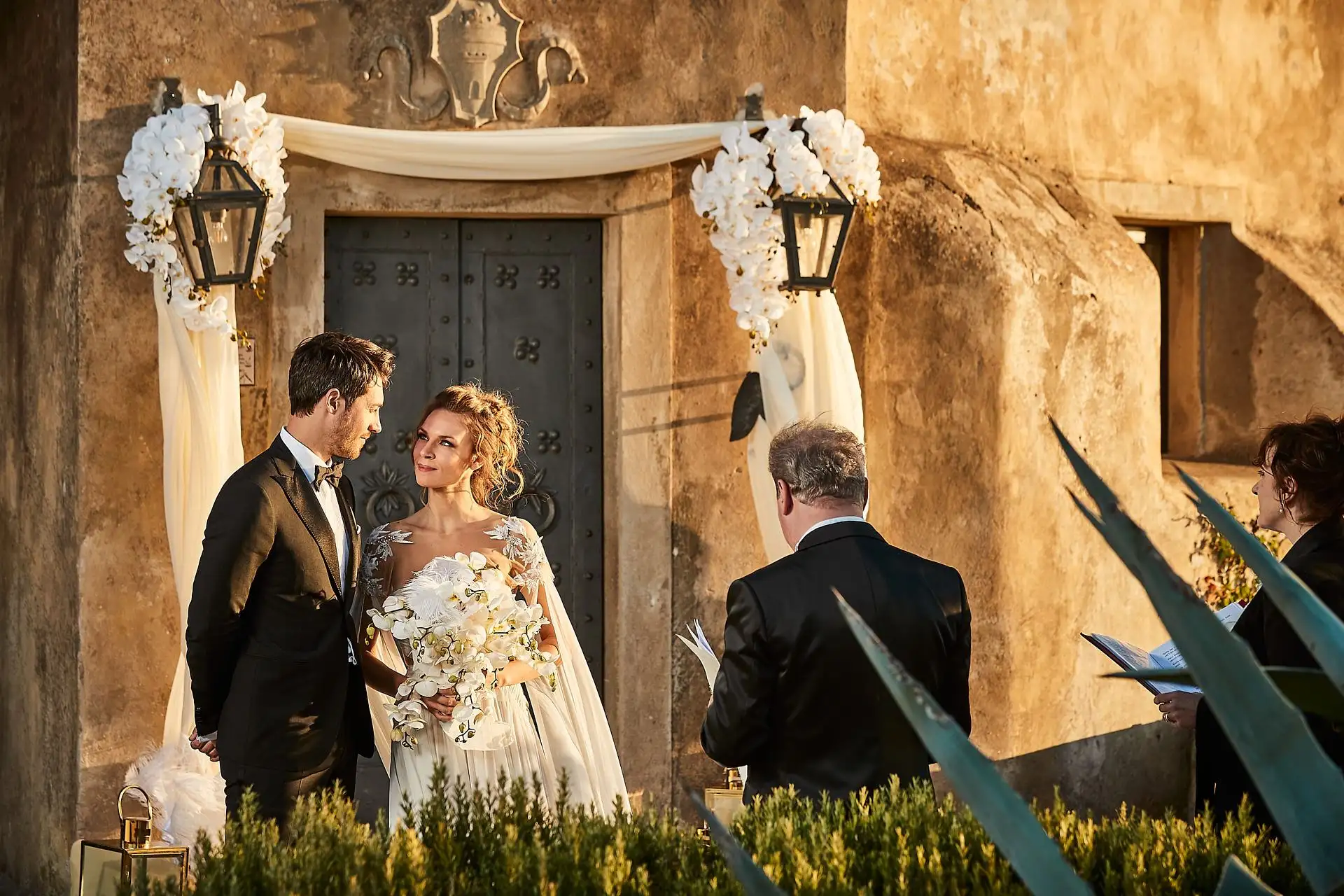 seaside elopement tuscany