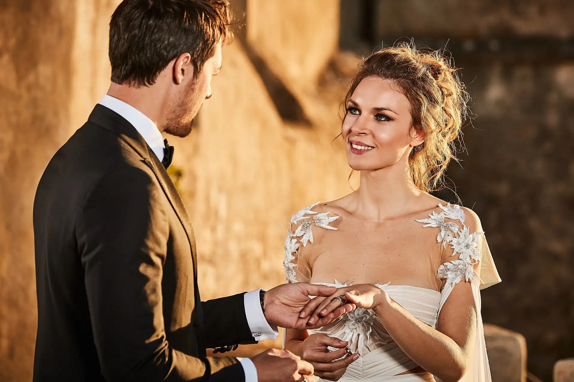 seaside elopement tuscany