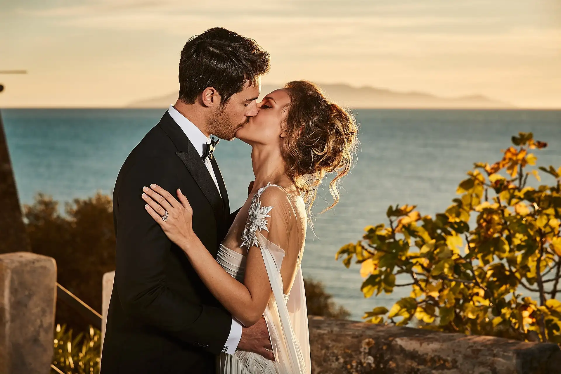 seaside elopement tuscany