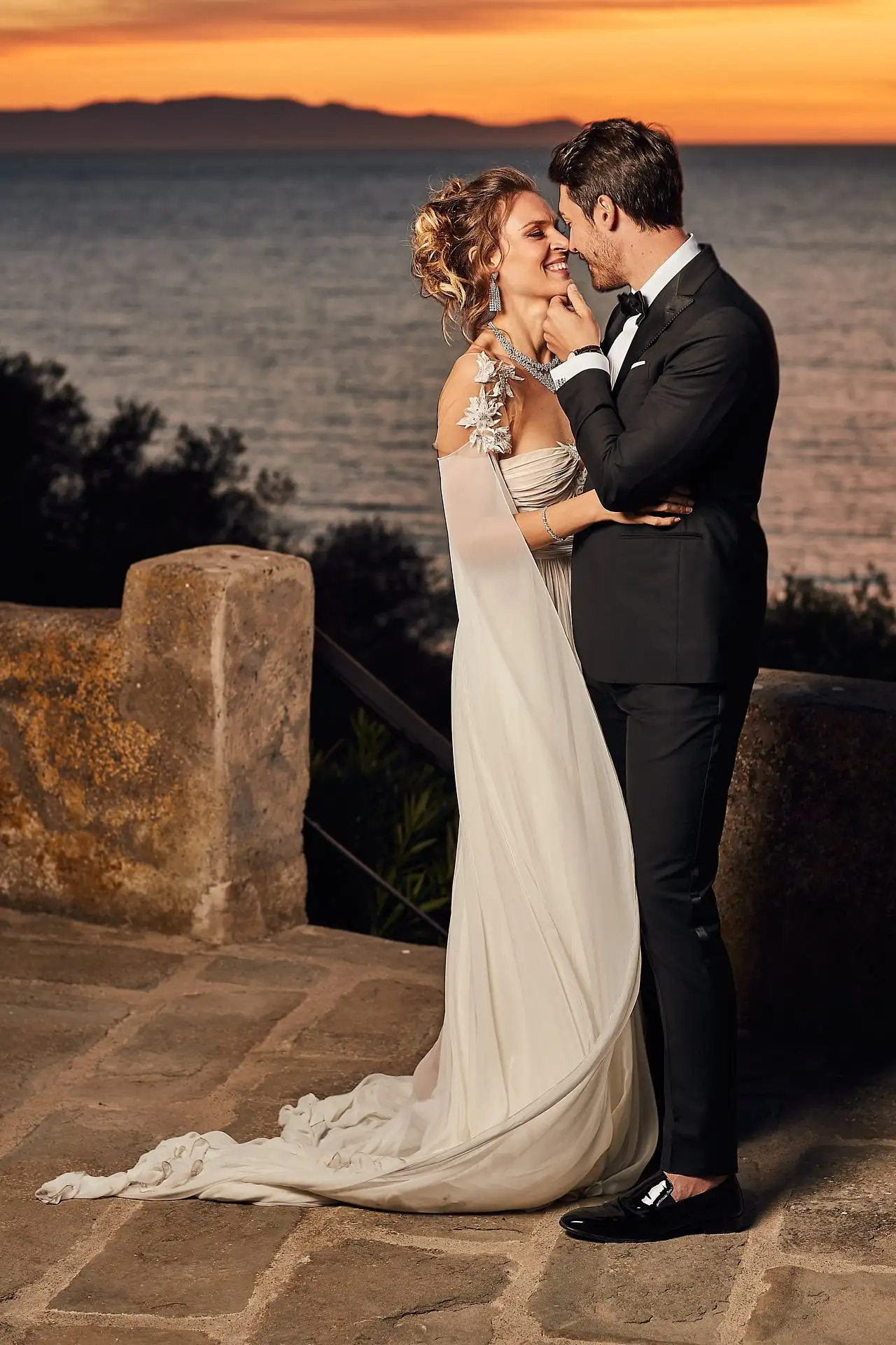 seaside elopement tuscany