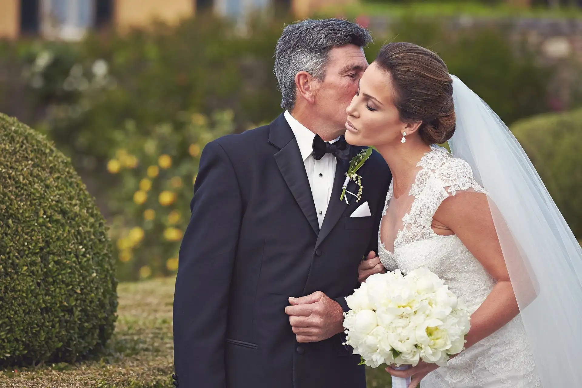 sublime val d orcia wedding