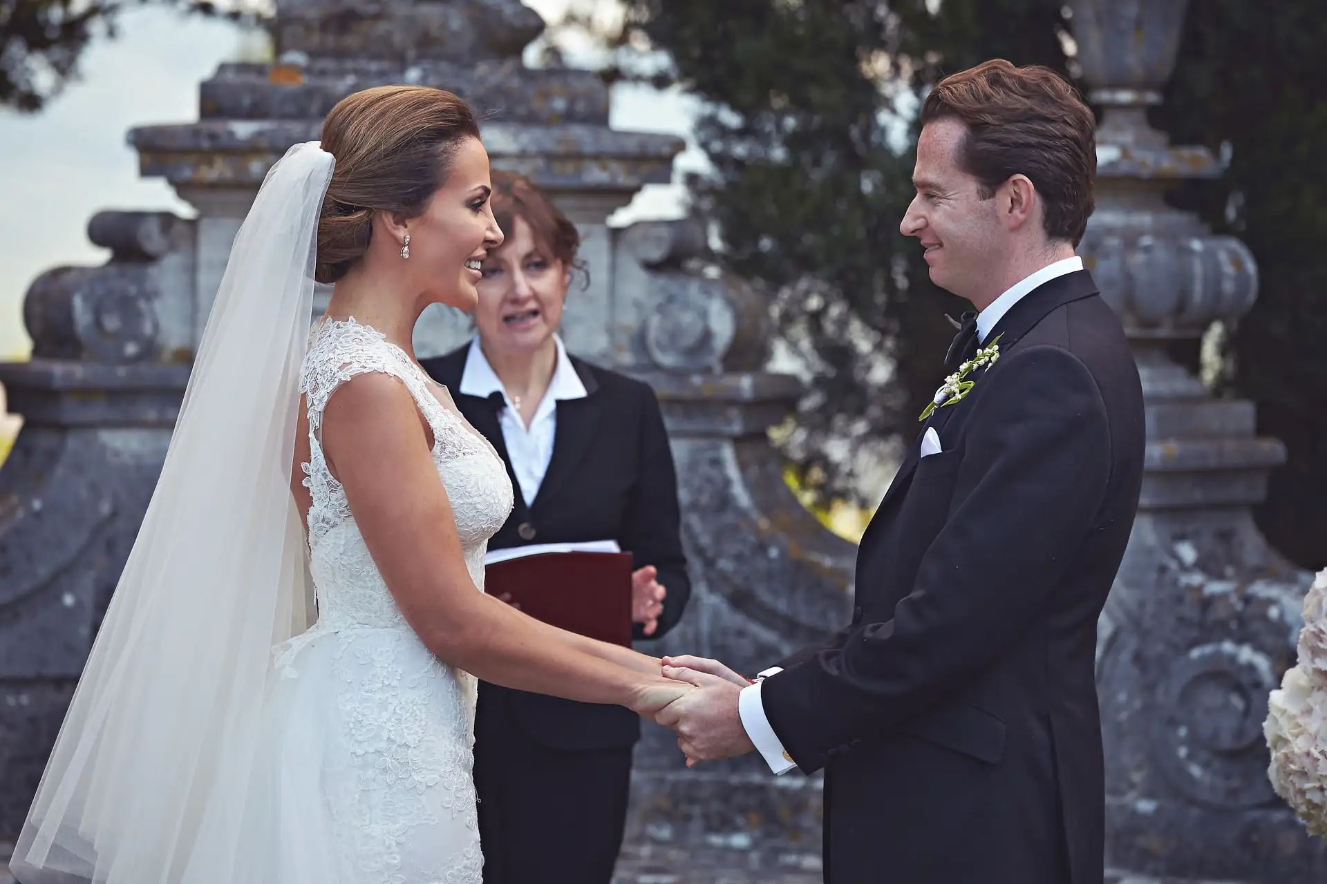 sublime val d orcia wedding