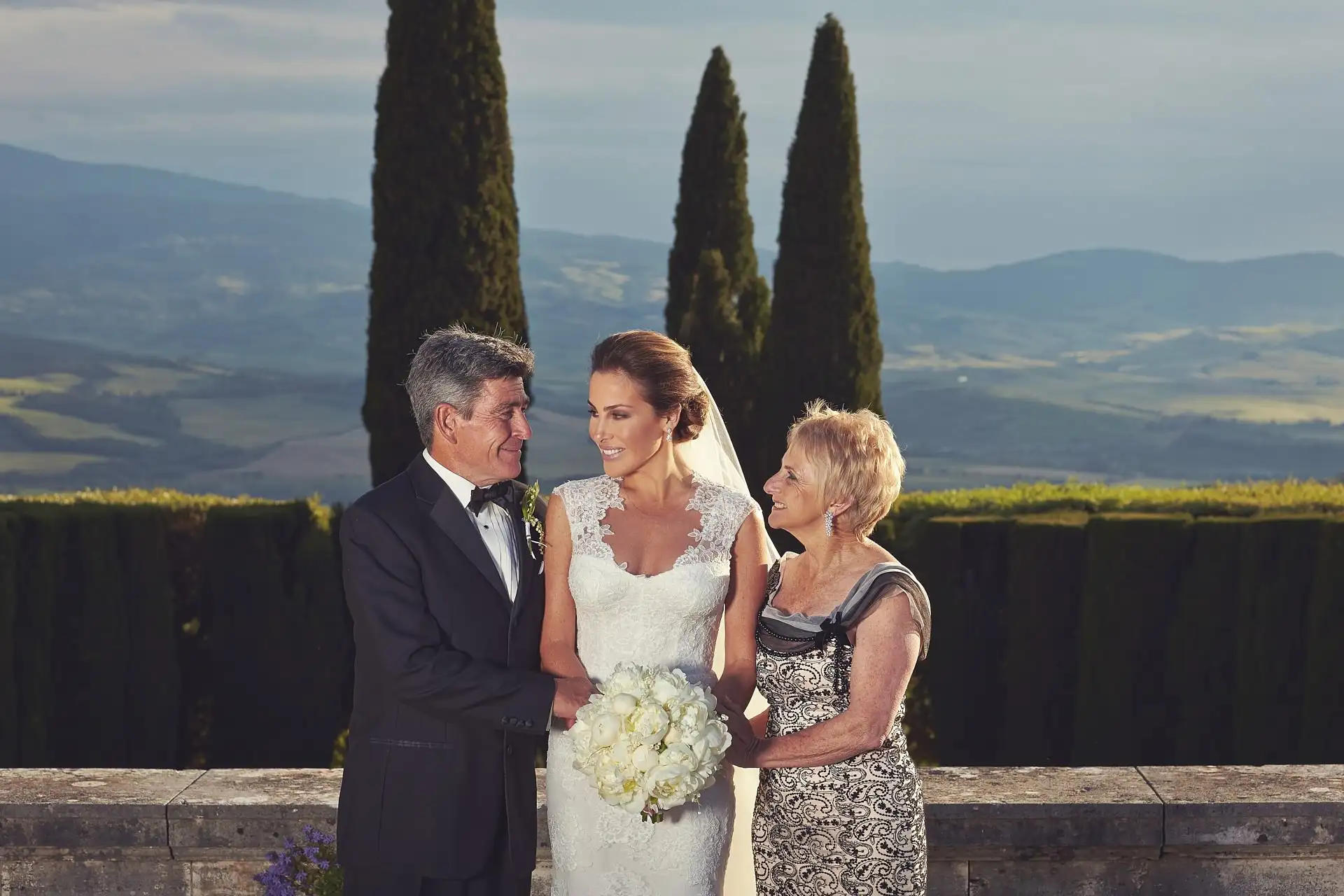 sublime val d orcia wedding