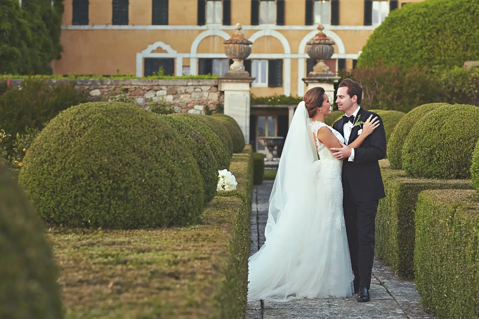 sublime val d orcia wedding