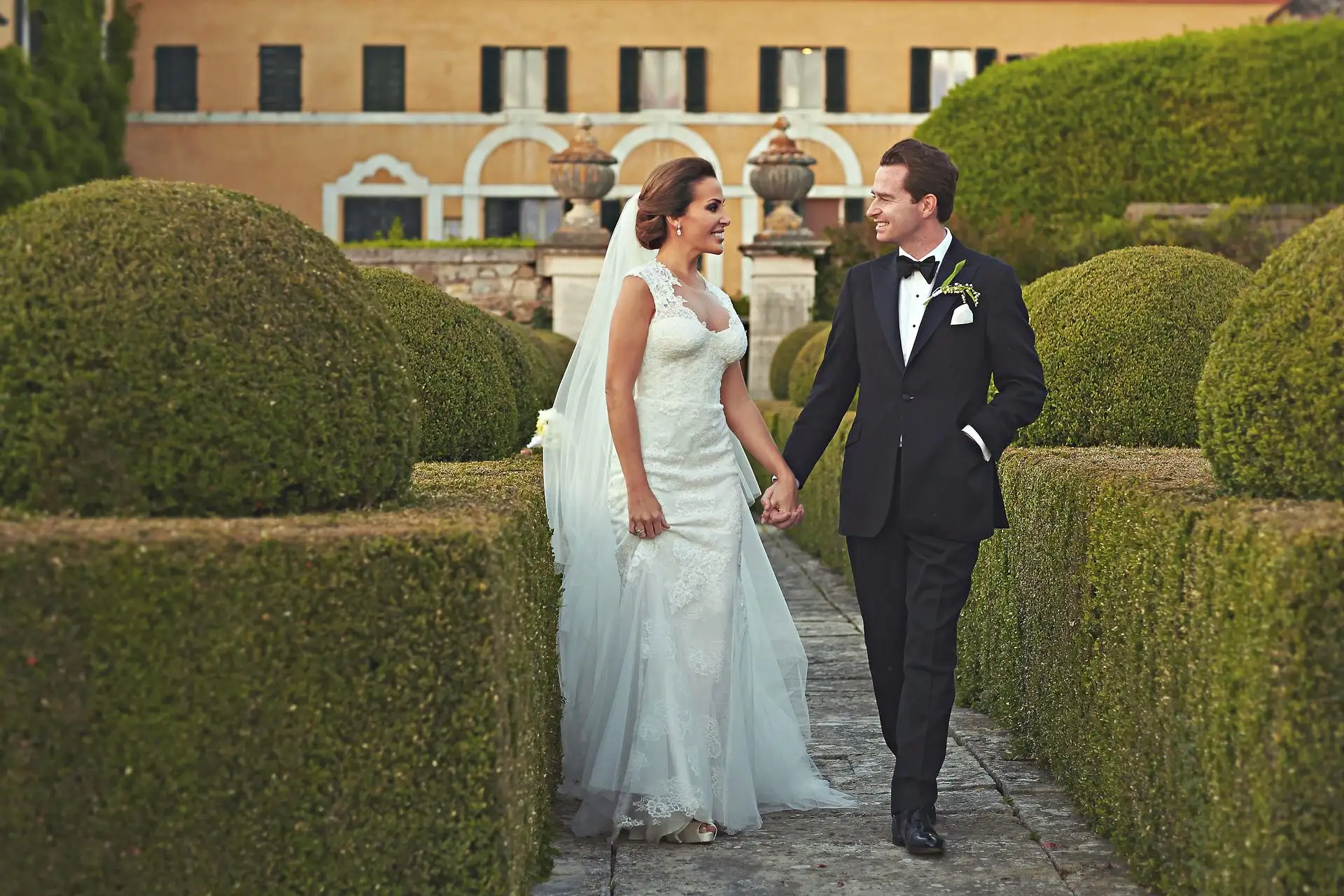 sublime val d orcia wedding