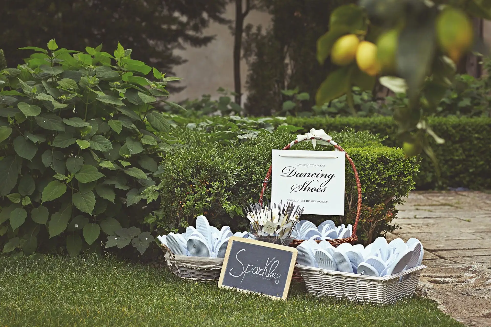sublime val d orcia wedding