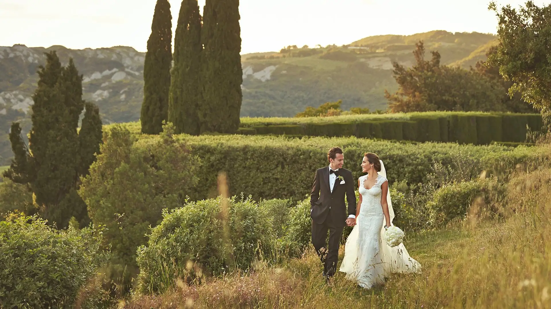sublime val d orcia wedding