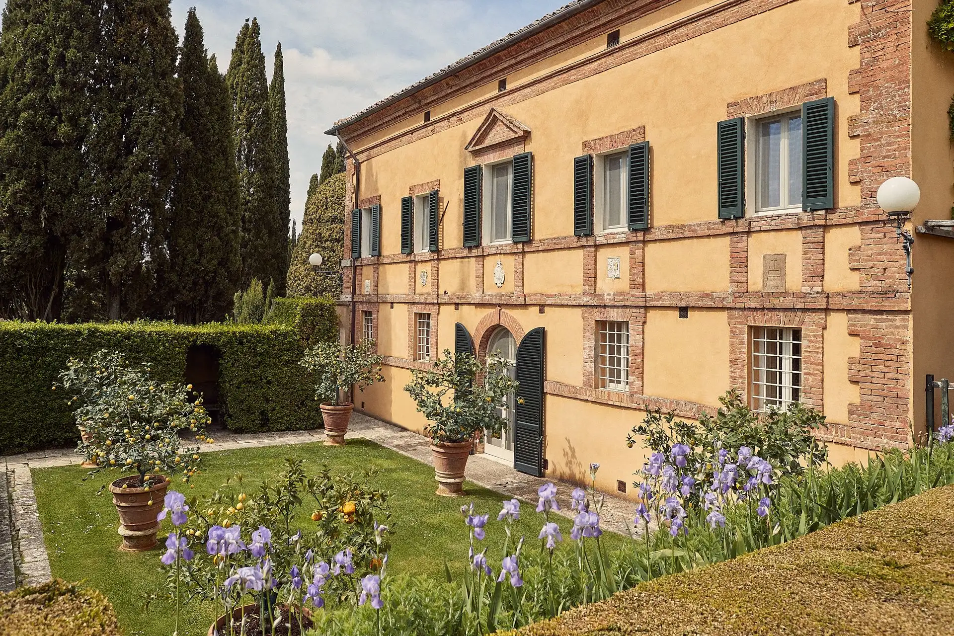 val d orcia wedding venue