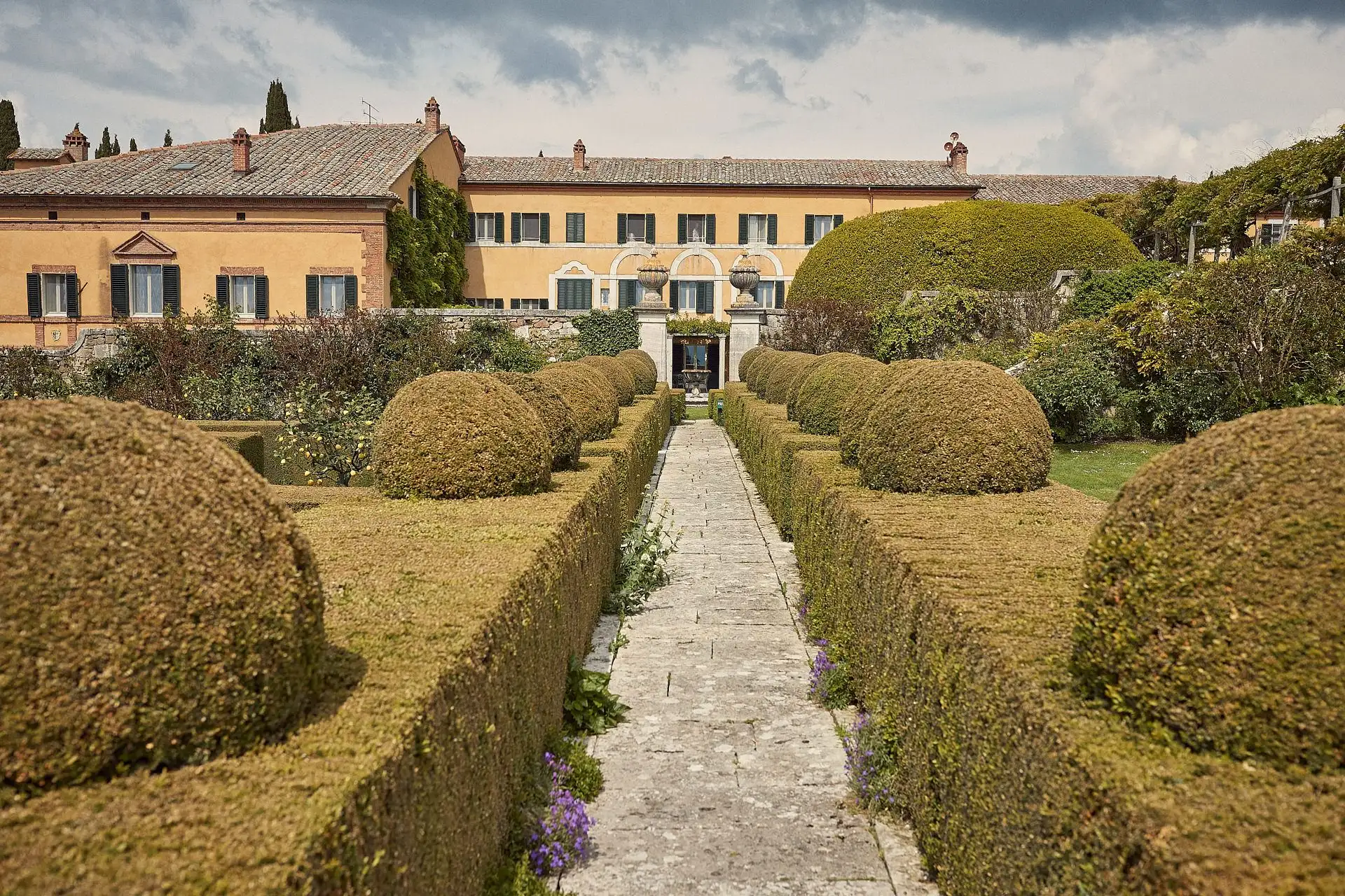 val d orcia wedding venue