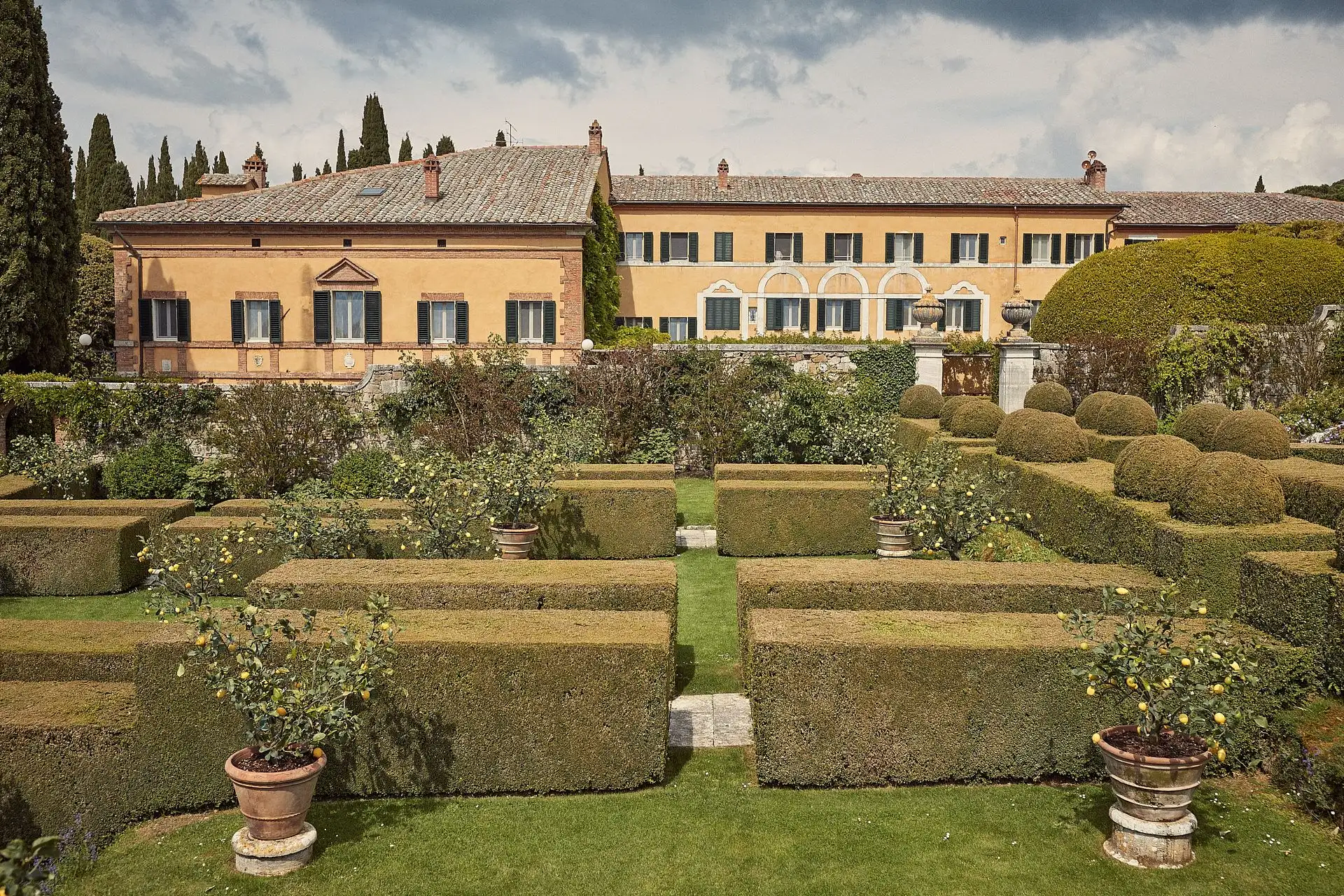 val d orcia wedding venue