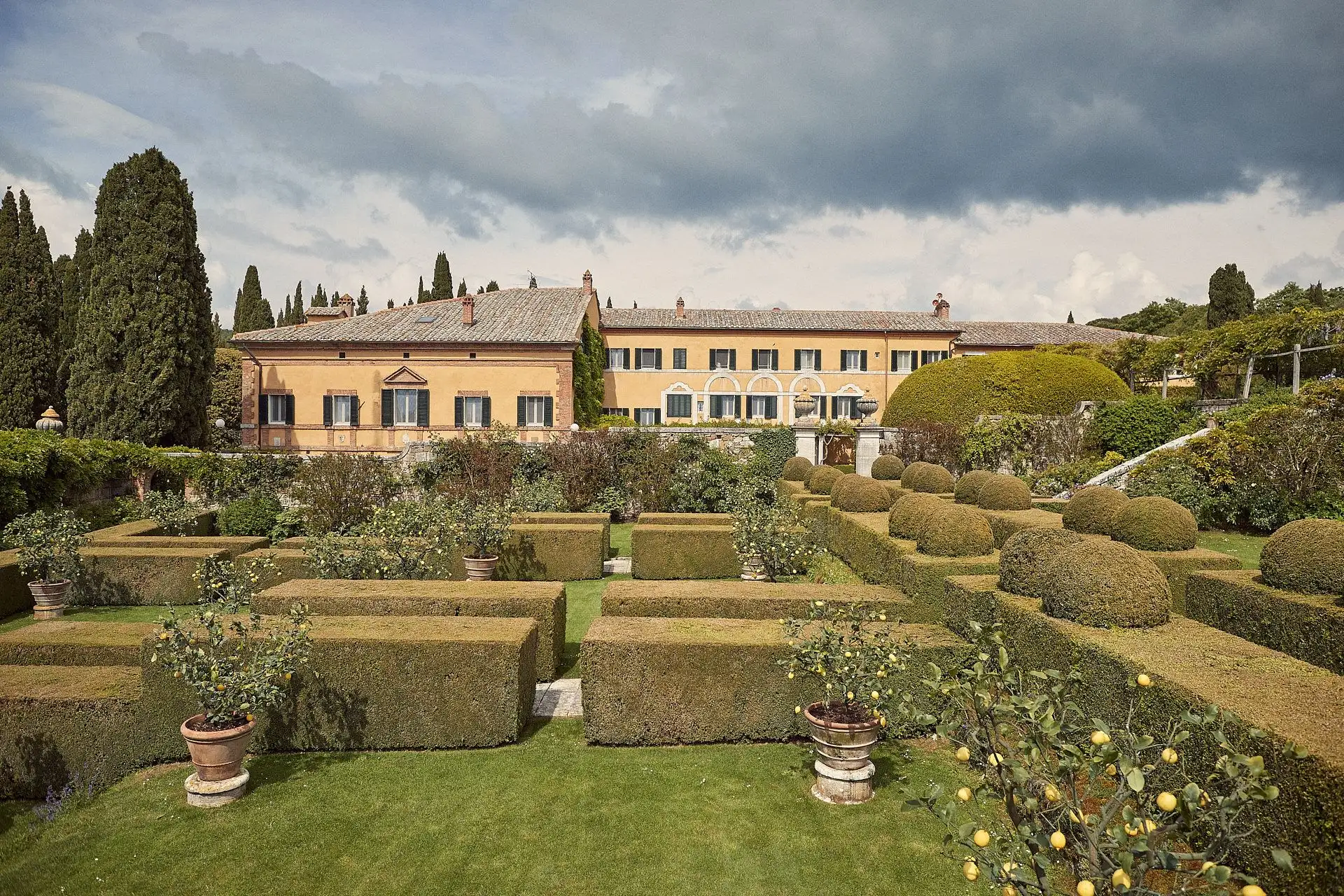 val d orcia wedding venue