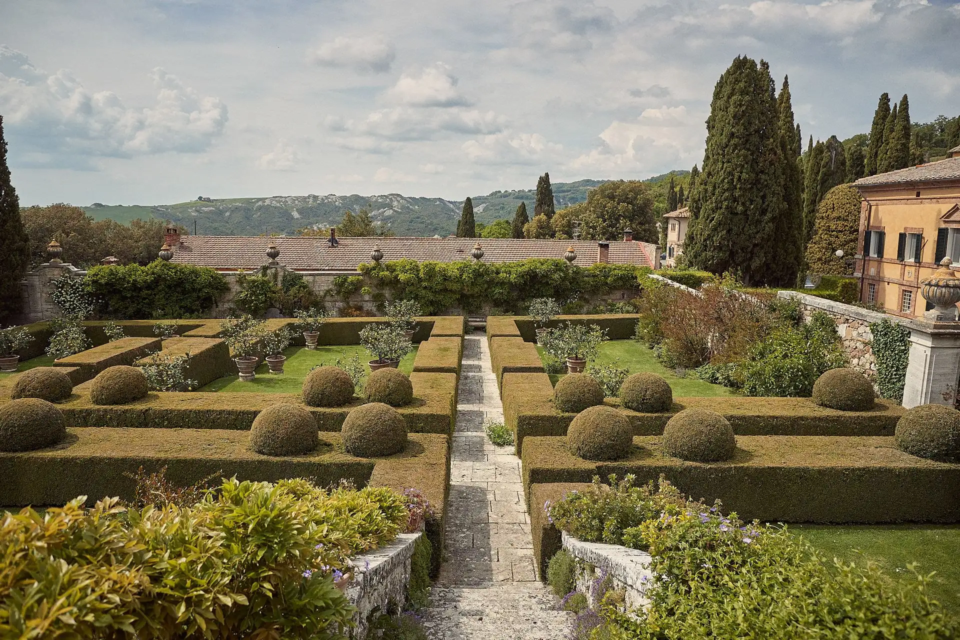 val d orcia wedding venue
