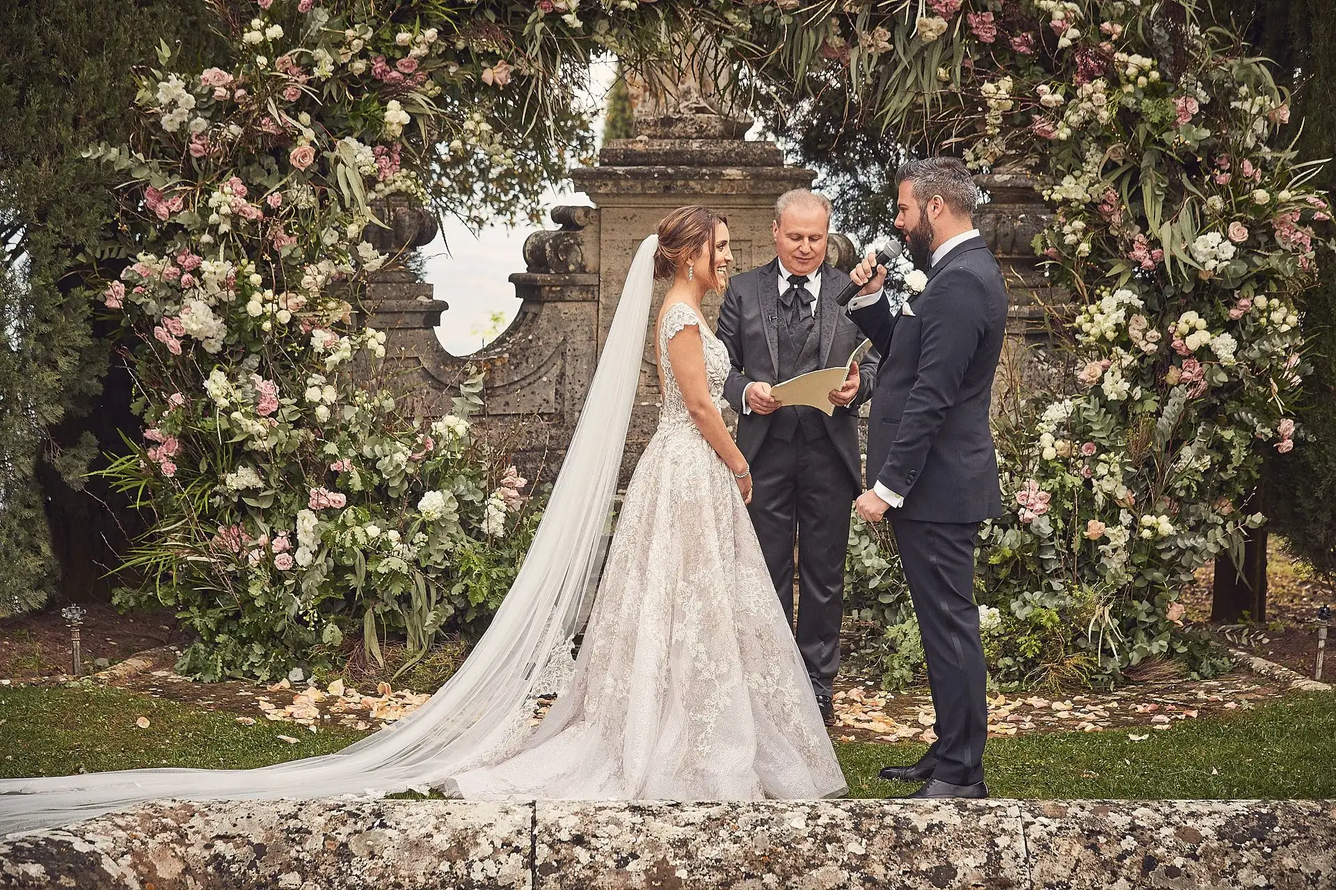 val d orcia wedding venue