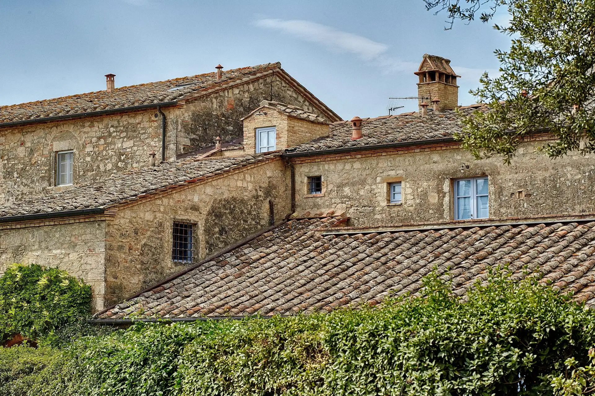 volterra wedding photographer borgo pignano