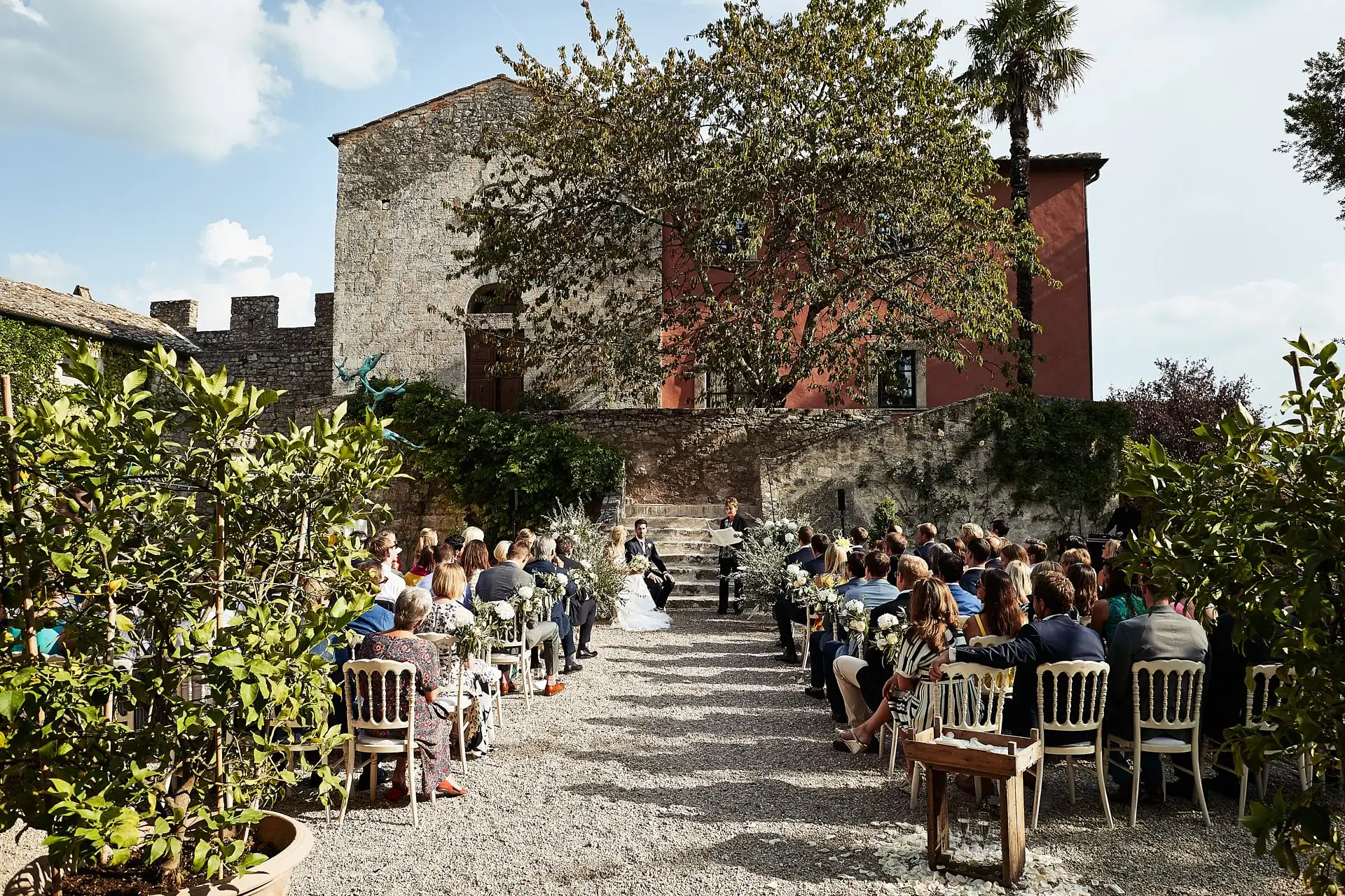 volterra wedding photographer borgo pignano