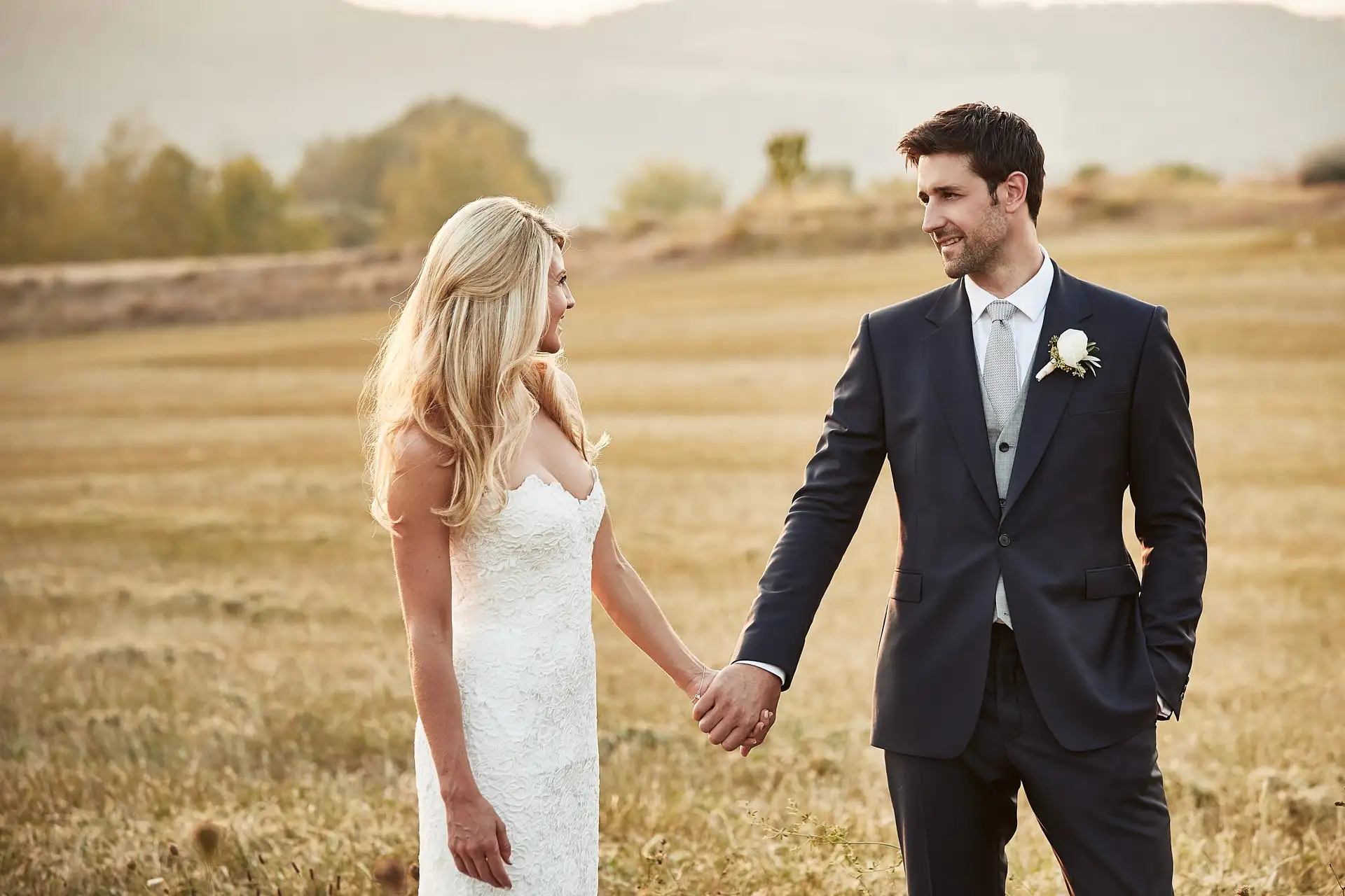 volterra wedding photographer borgo pignano