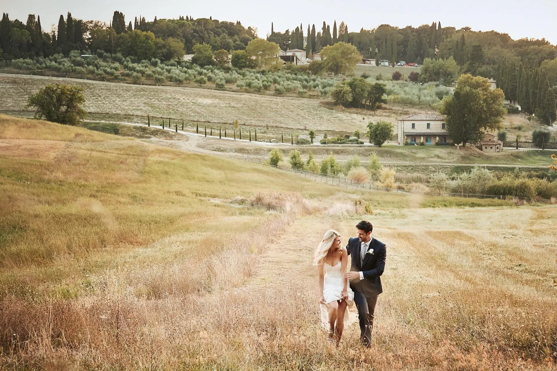 volterra wedding photographer borgo pignano