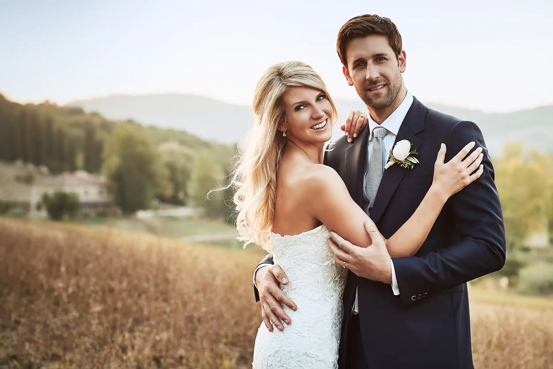volterra wedding photographer borgo pignano