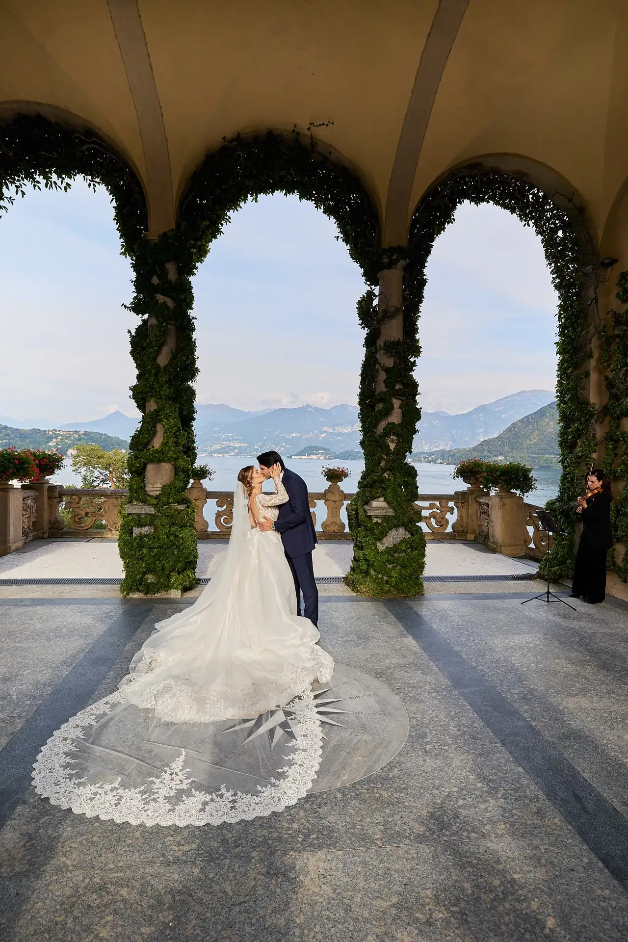 lake como elopement