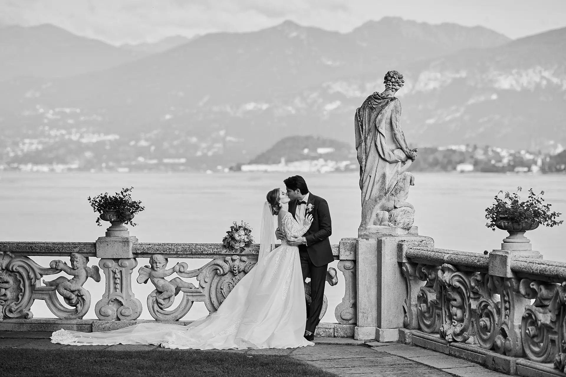 lake como elopement