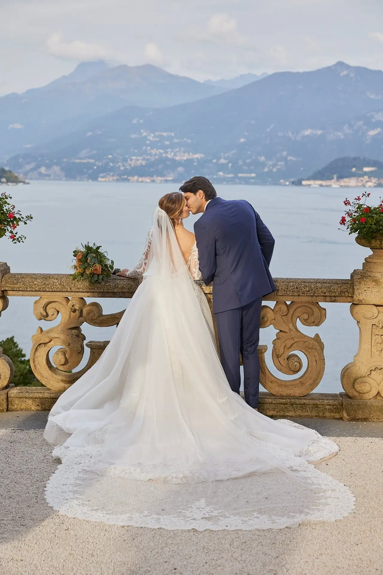 lake como elopement
