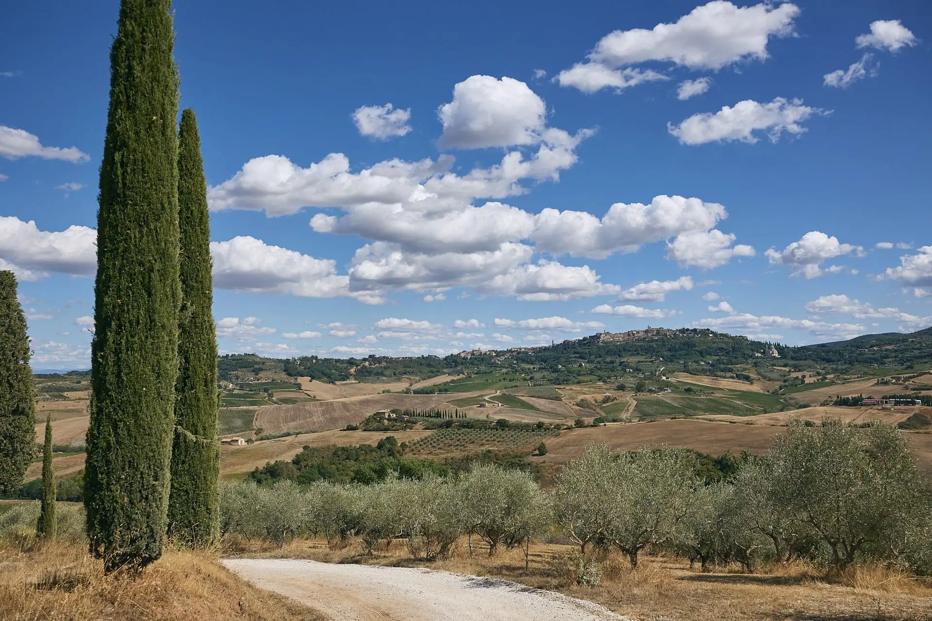 lesbian elopement wedding in italy