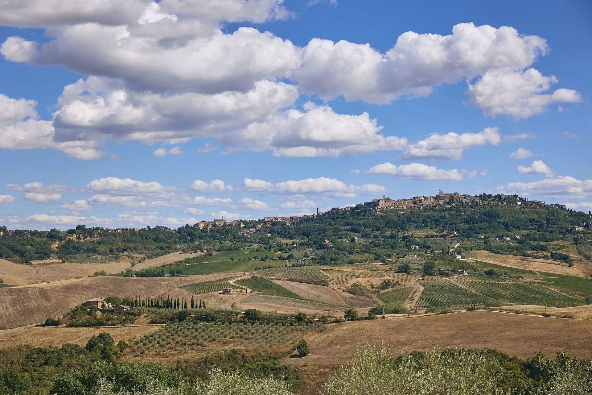lesbian elopement wedding in italy