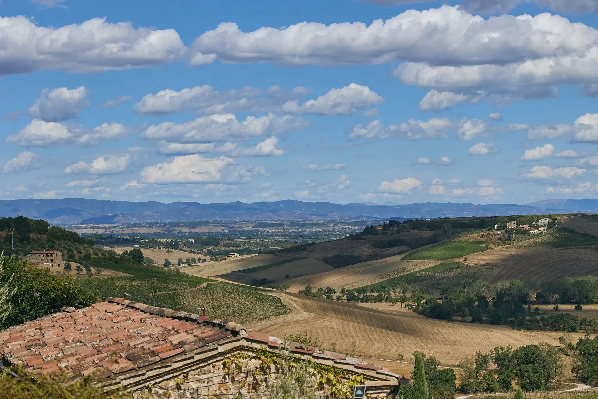 lesbian elopement wedding in italy
