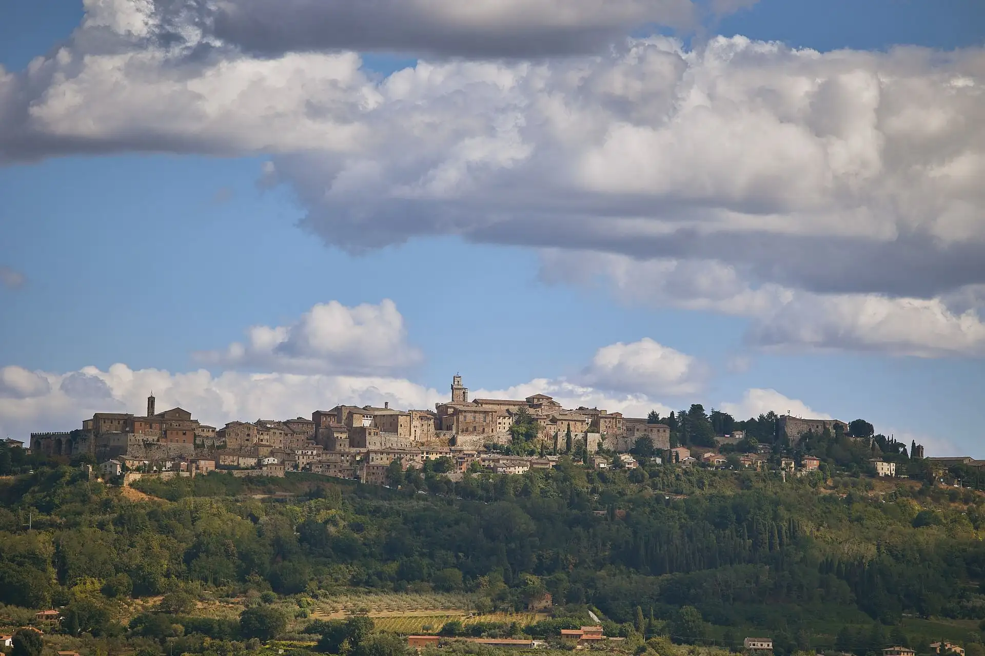 lesbian elopement wedding in italy
