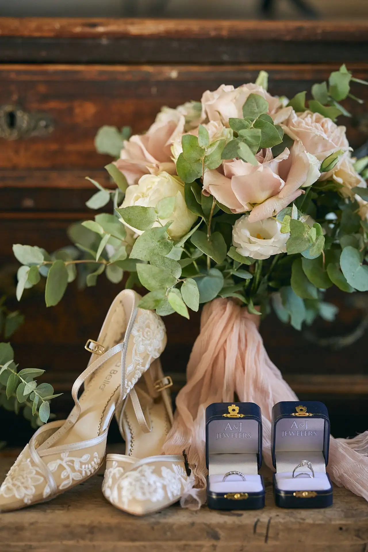 lesbian elopement wedding in italy