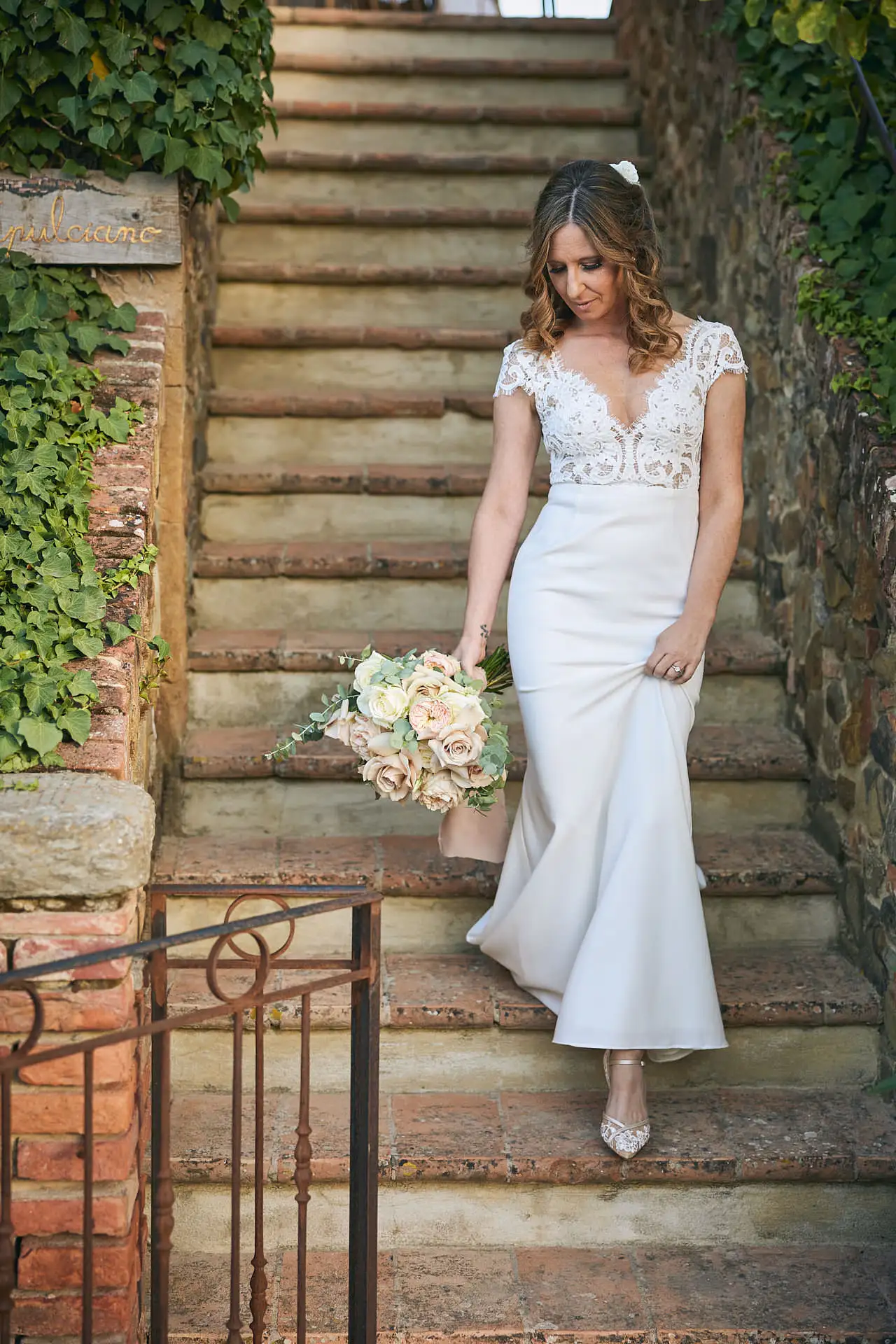 lesbian elopement wedding in italy