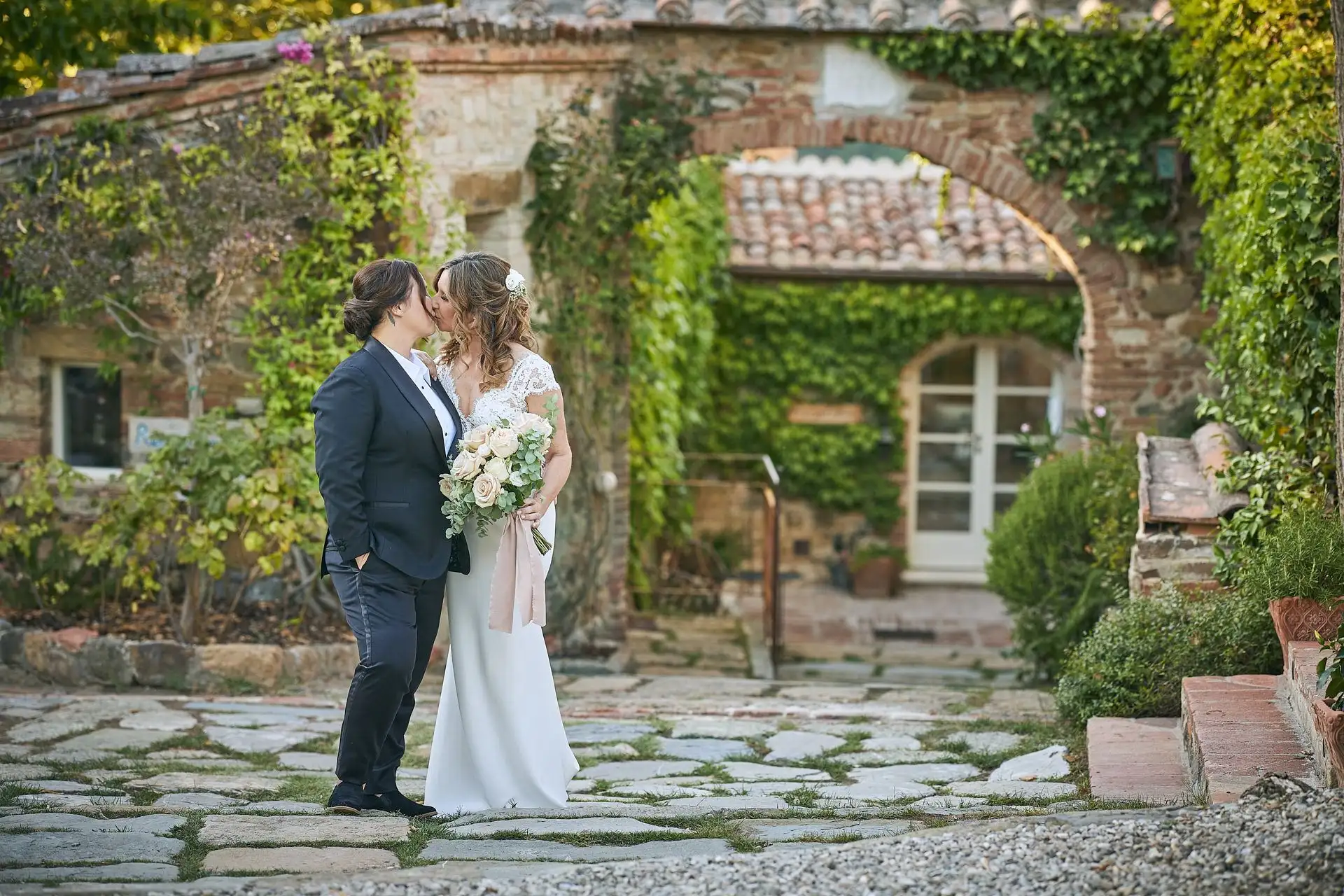 lesbian elopement wedding in italy