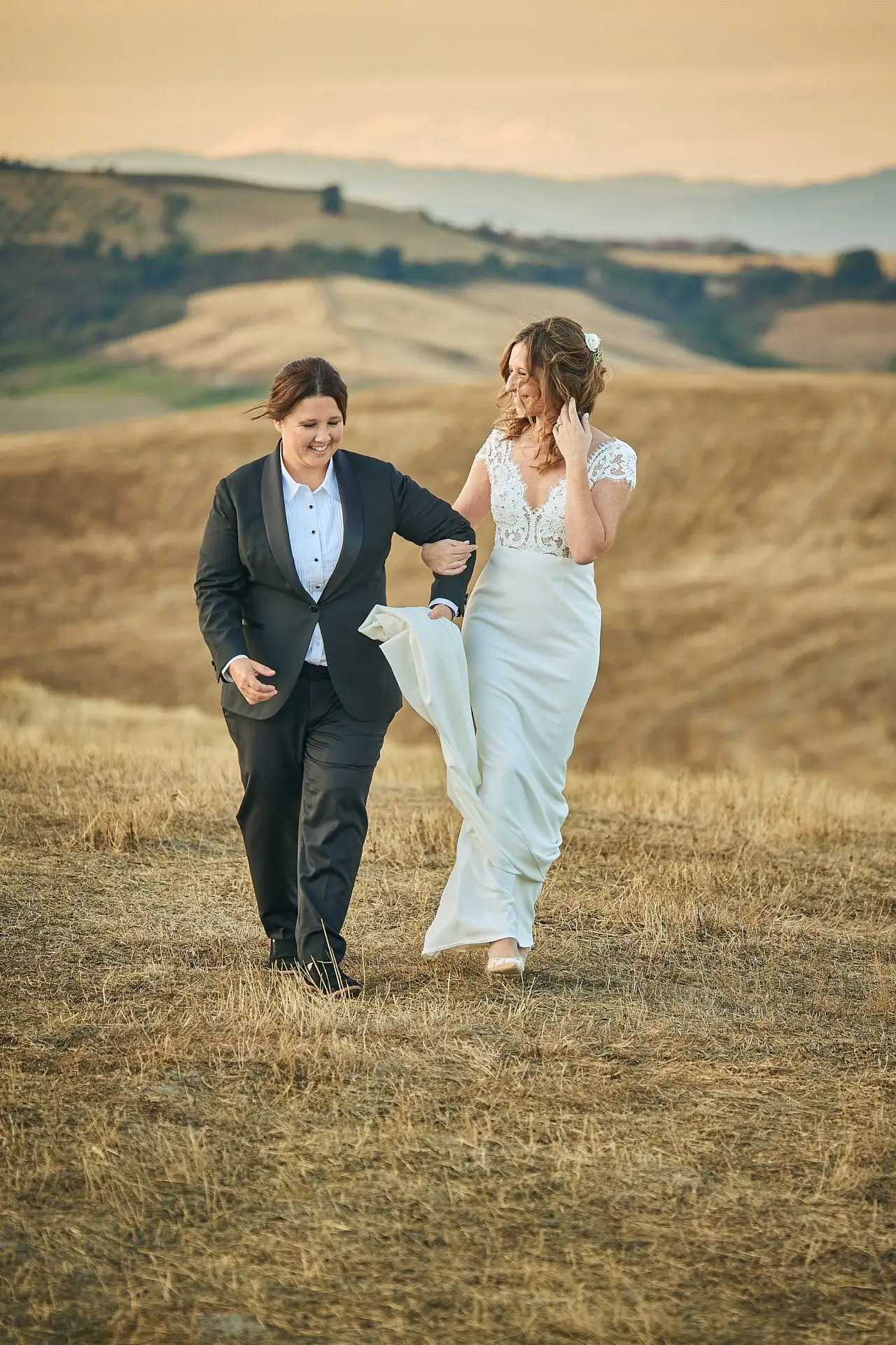 lesbian elopement wedding in italy