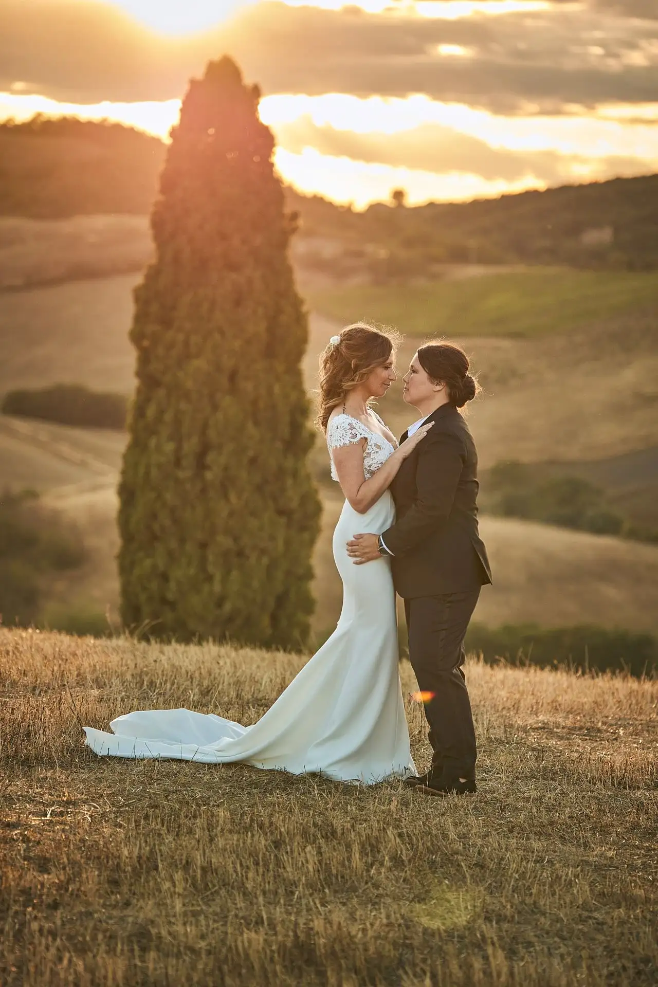lesbian elopement wedding in italy