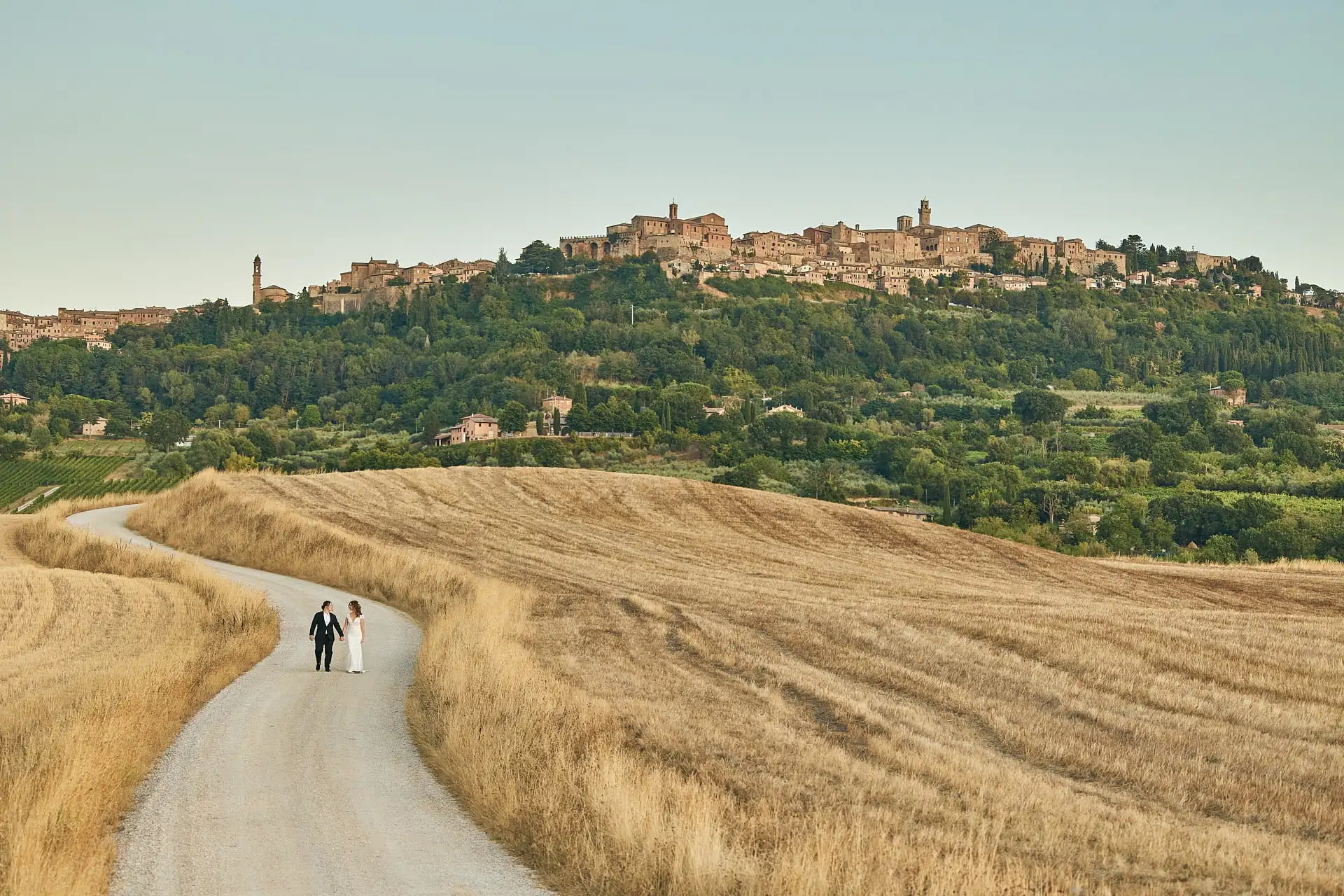 lesbian elopement wedding in italy