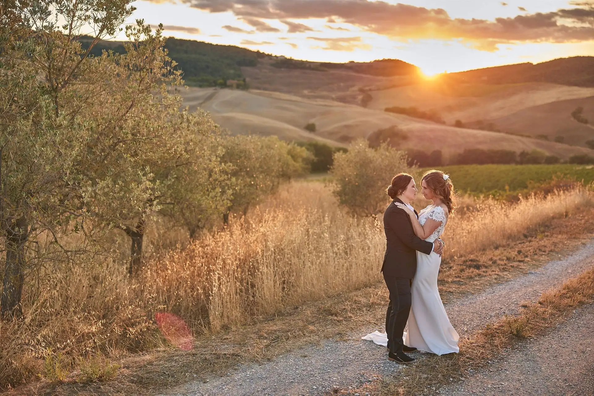 lesbian elopement wedding in italy