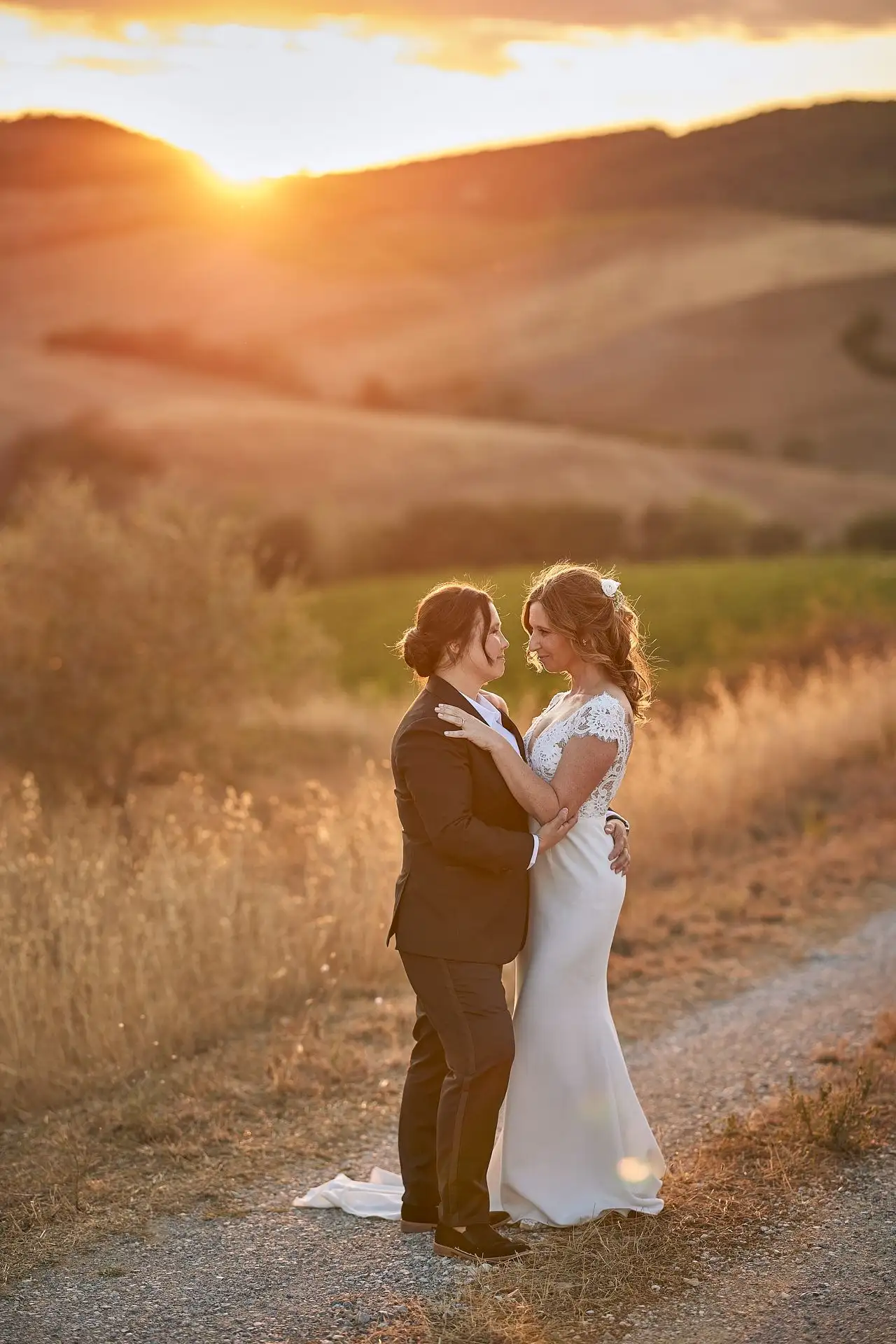 lesbian elopement wedding in italy