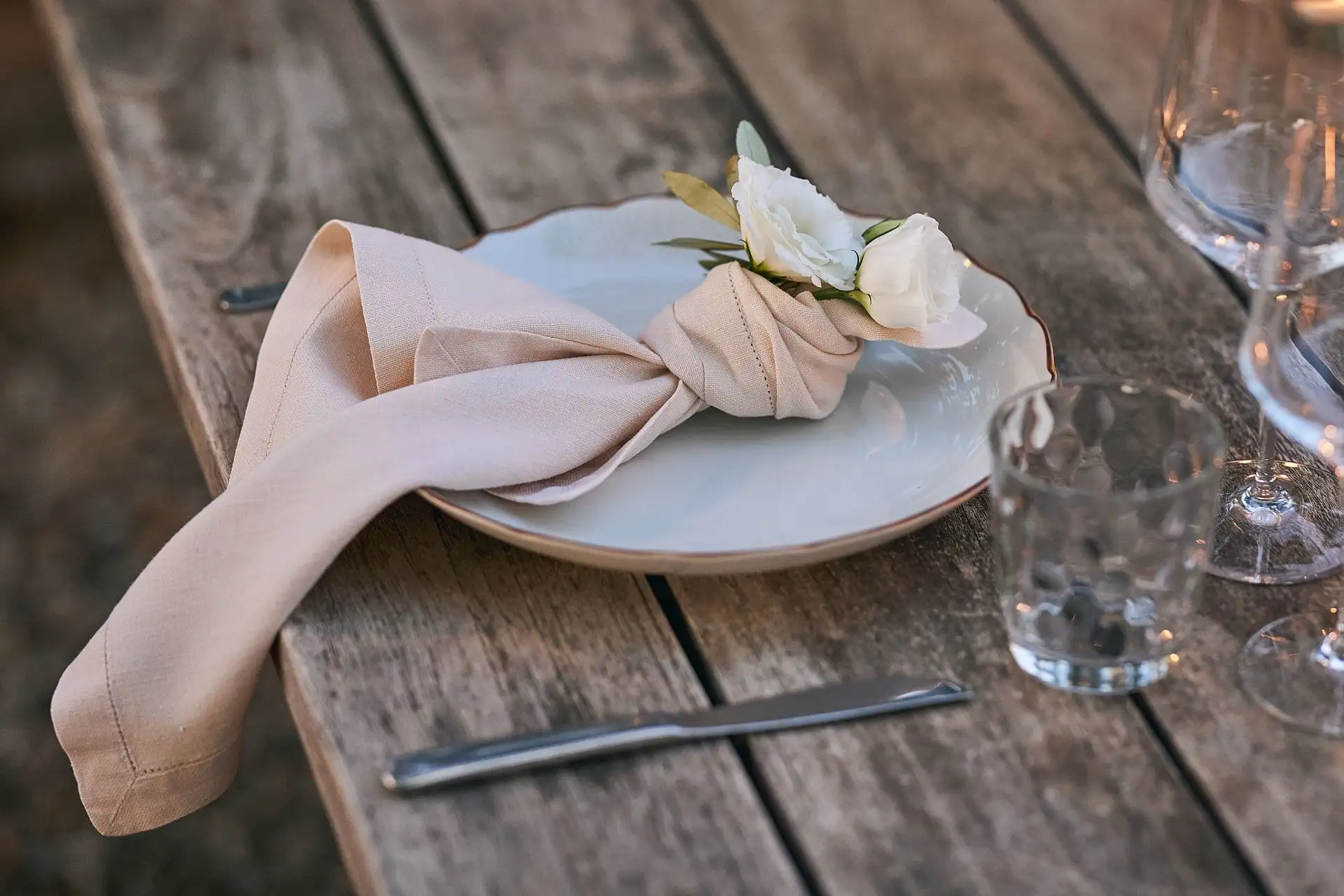 lesbian elopement wedding in italy
