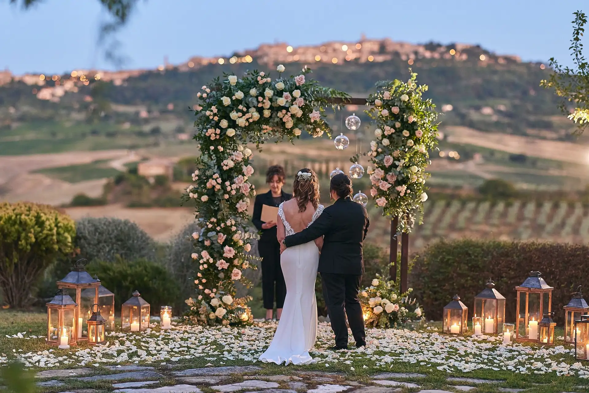 lesbian elopement wedding in italy