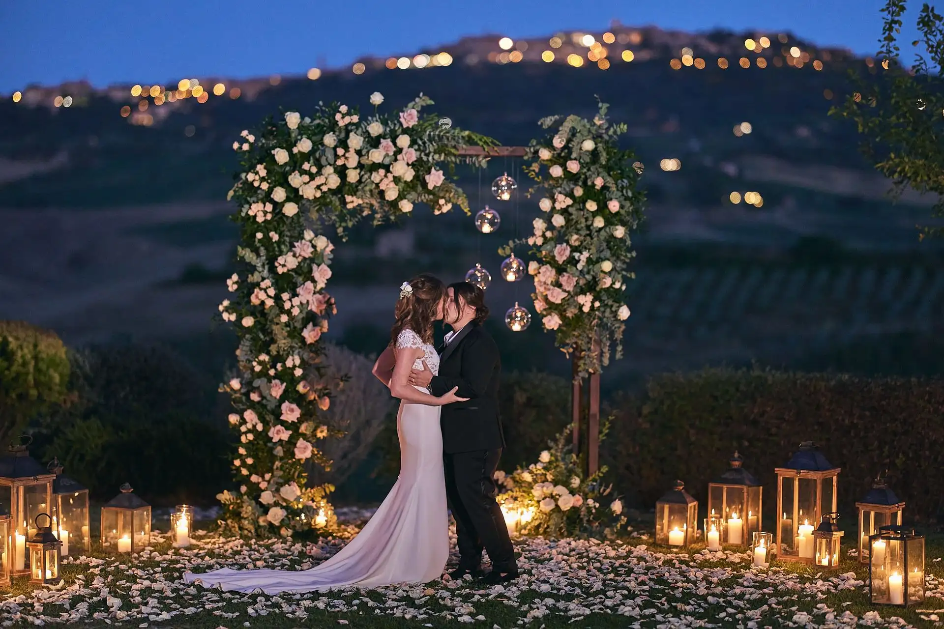 lesbian elopement wedding in italy