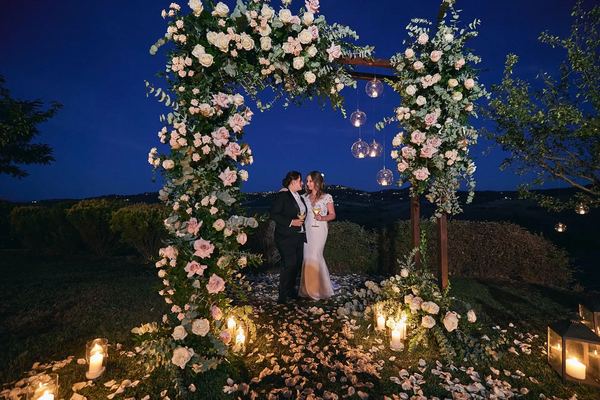 lesbian elopement wedding in italy