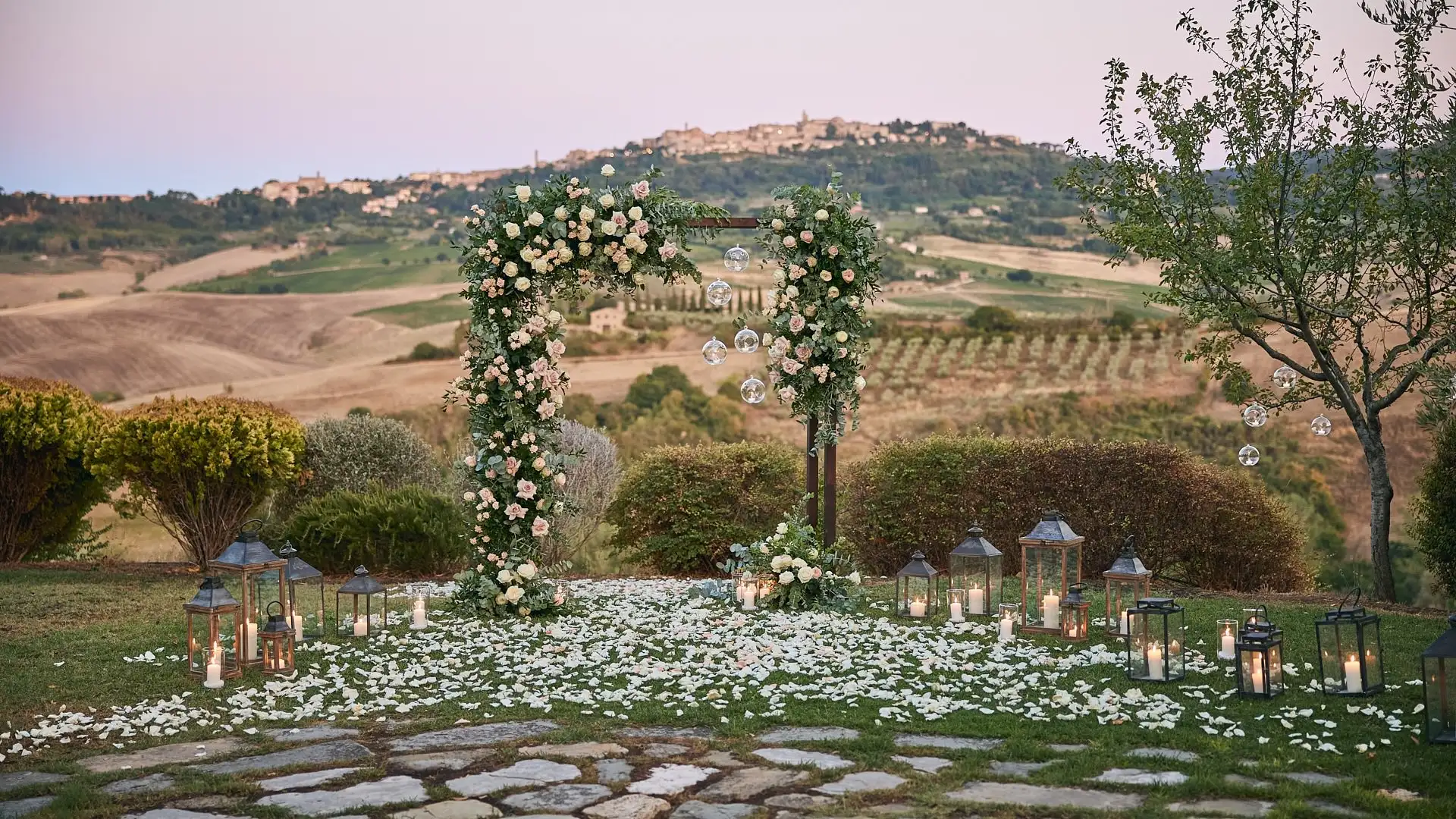 lesbian elopement wedding in italy px